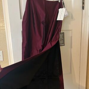 Long taffeta lined skirt